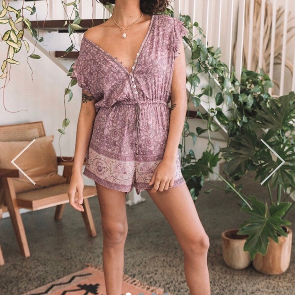 Spell & The Gypsy Dahlia Romper NWT. Size Large